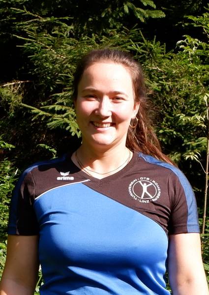 bettina.jpg bettina.jpg